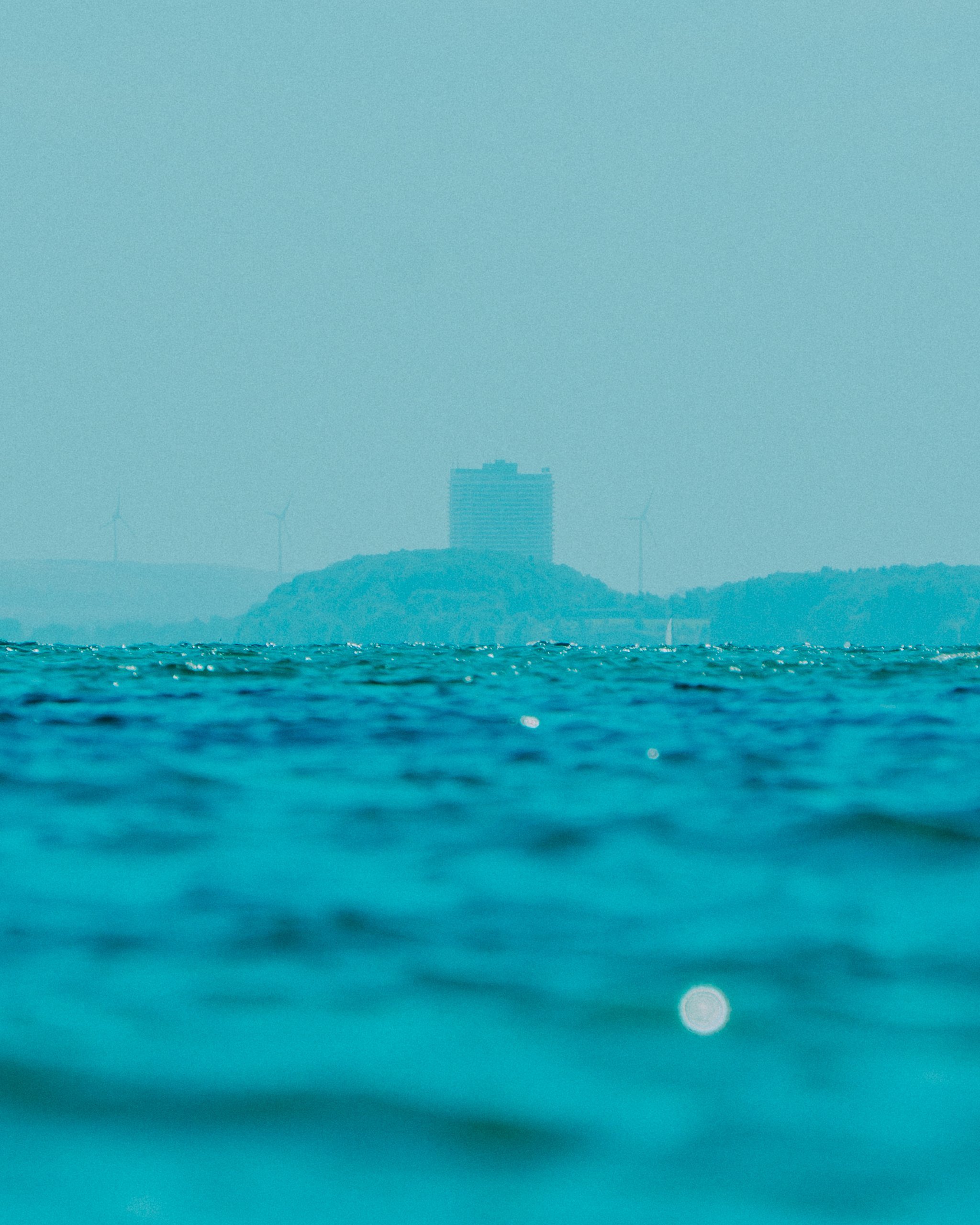 Across the Shore — frame 21